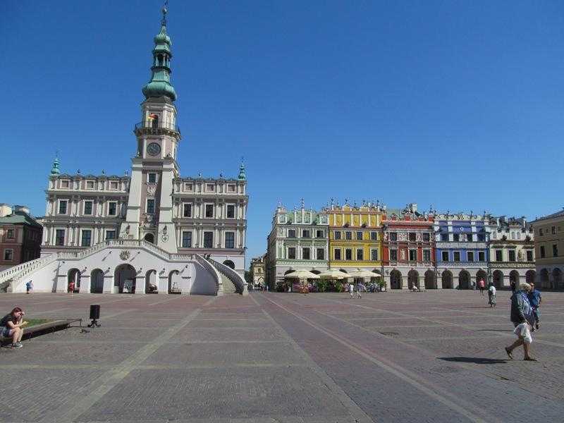 02. Центральная площадь Замостья
